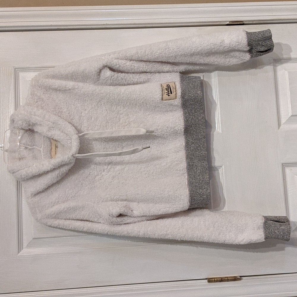 Hollister Size Small Mock Neck Cropped Faux Fur LS Sweater Sweatshirt